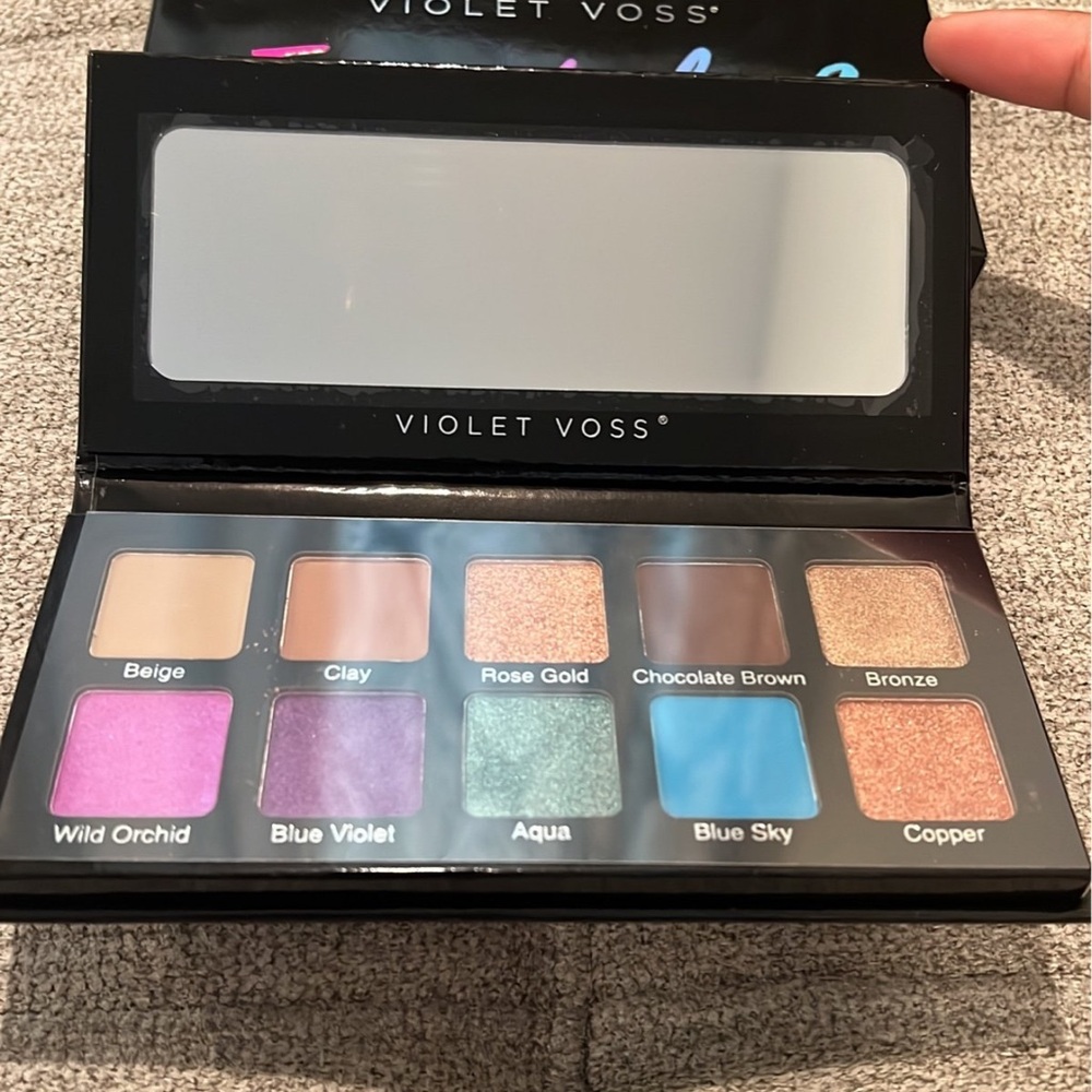 Violet Voss Essentials 2 Palette PRO series - Picture 4 of 4